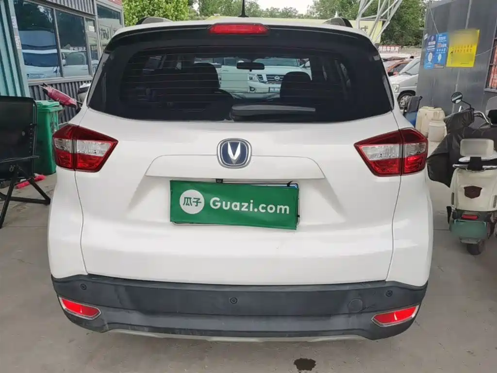 Changan CS15 1.5 L Auto Luxury