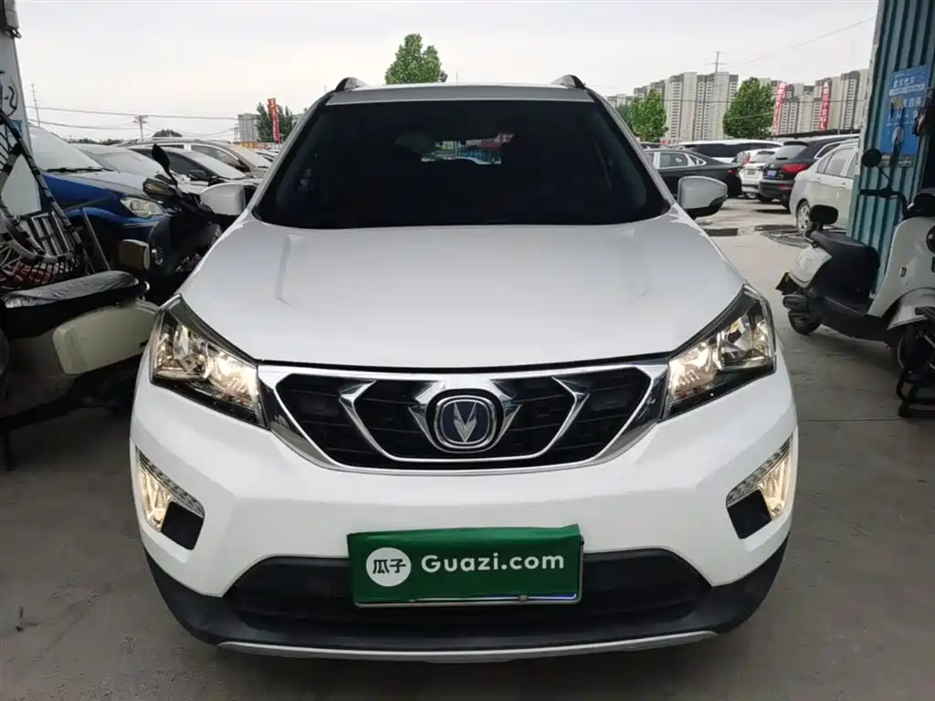 Changan CS15 1.5 L Auto Luxury