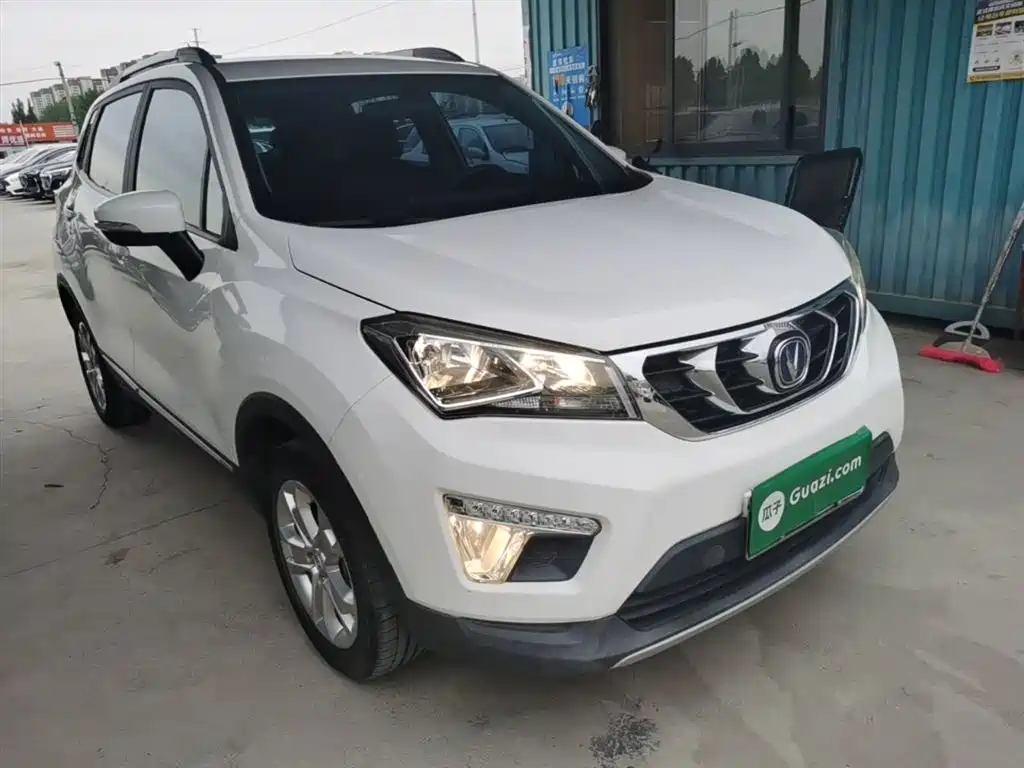 Changan CS15 1.5 L Auto Luxury