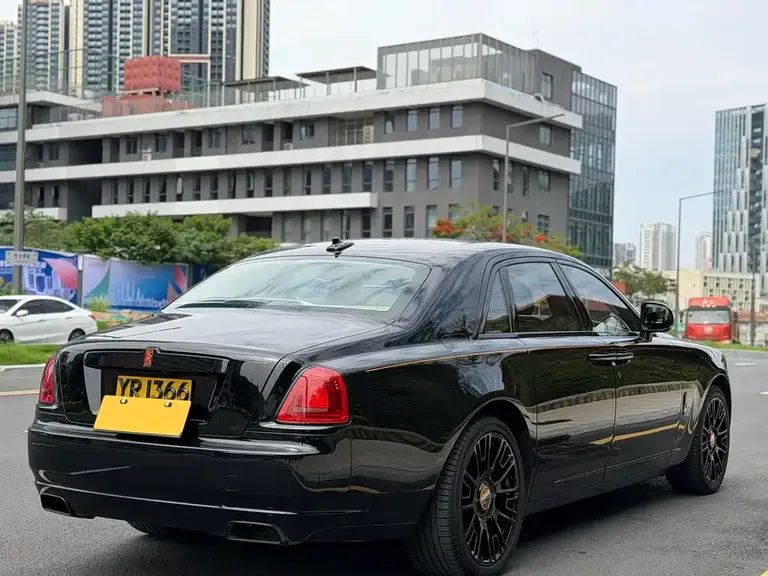 Rolls-Royce Ghost 6.6 T Standard