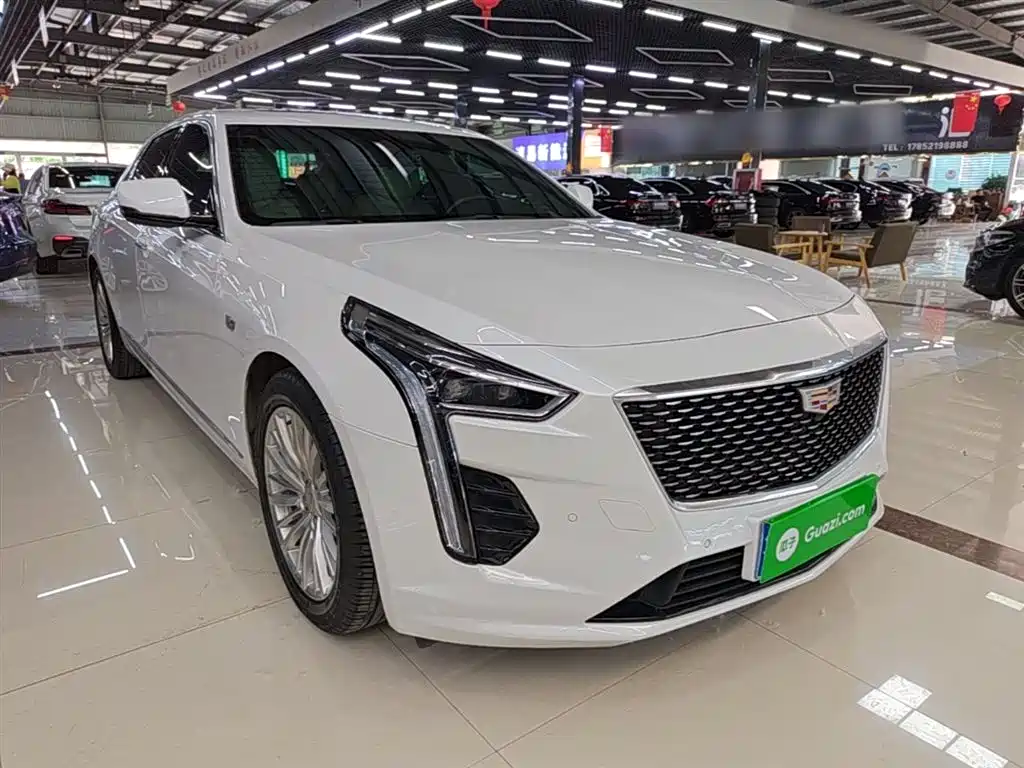 Cadillac CT6 28 T Fashion