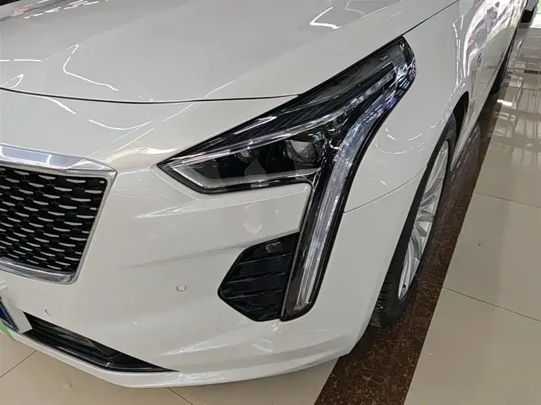 Cadillac CT6 28 T Fashion
