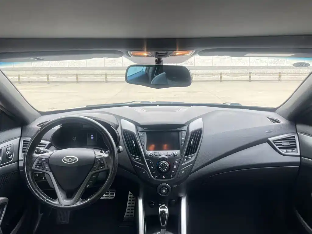 Veloster Veloster飞思 2015款 1.6 T 自动豪华版