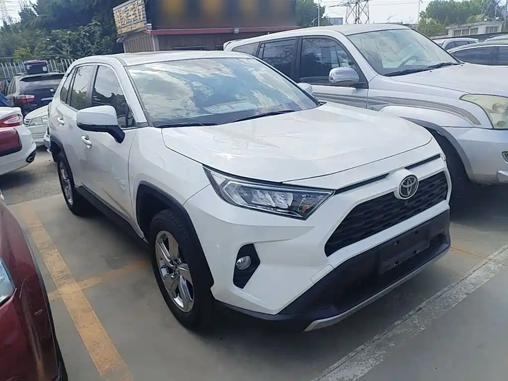 RAV4 2.0 L CVT 2 WD Style PLUS