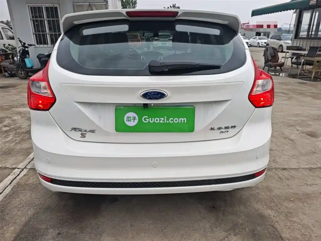 Focus Hatchback 2.0 L Auto Luxury Sport