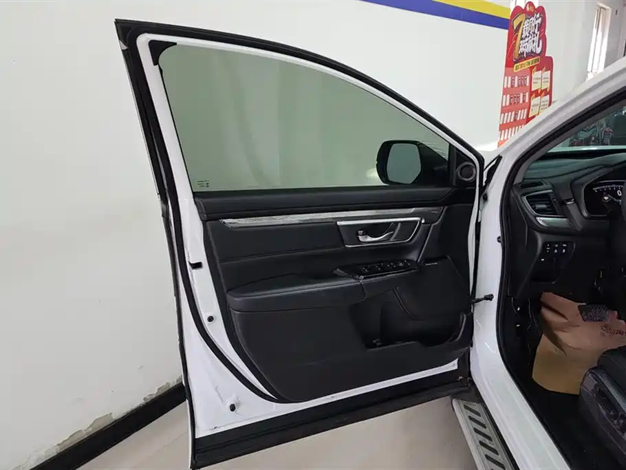 Breeze 240 TURBO CVT 4 WD Premium