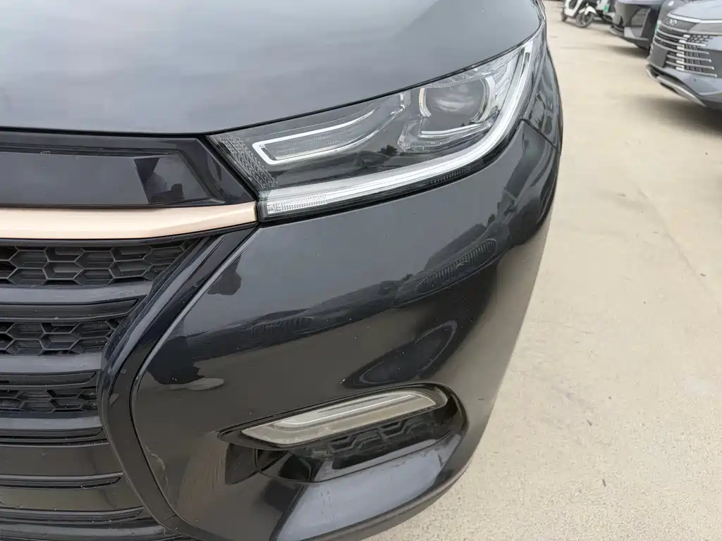 Exeed TX 1.6 T 2 WD Star Style