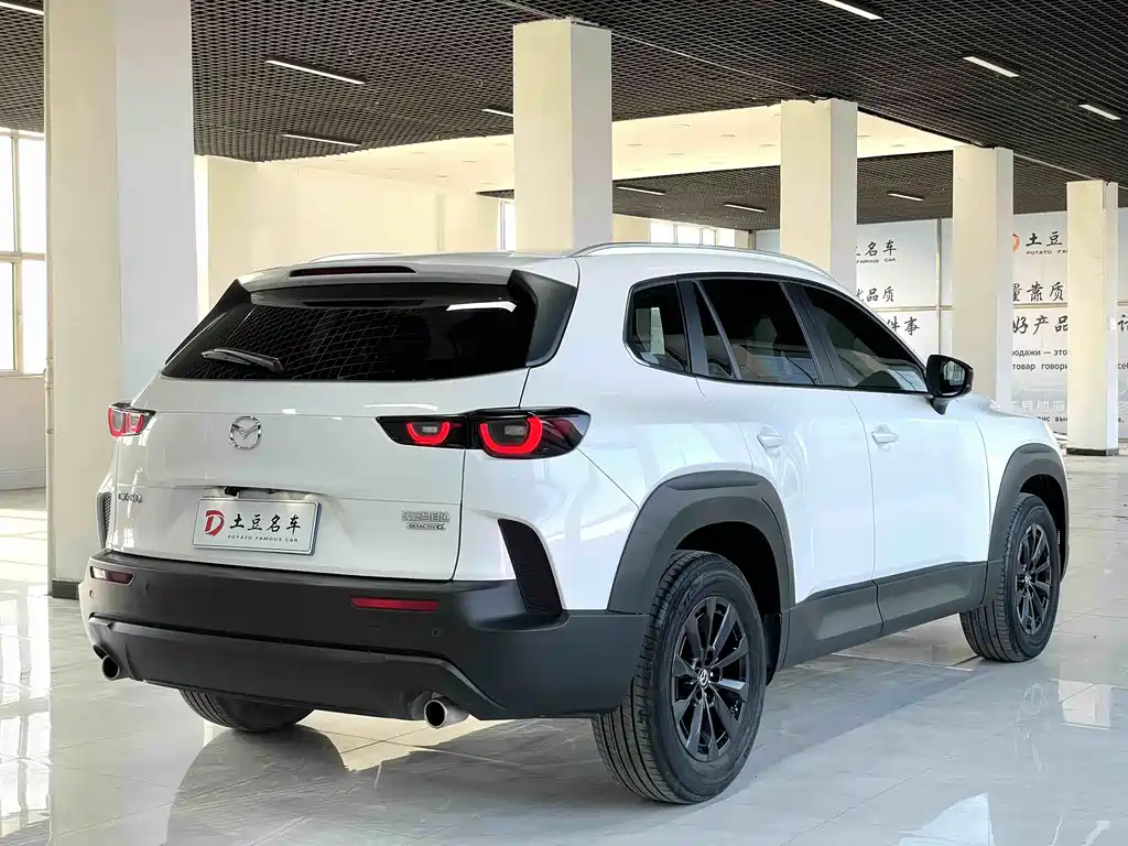 Mazda CX-50 2.0 L