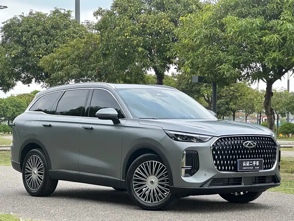 Tiggo 8 L 2.0 T 2 WD Distinguished 5-seat