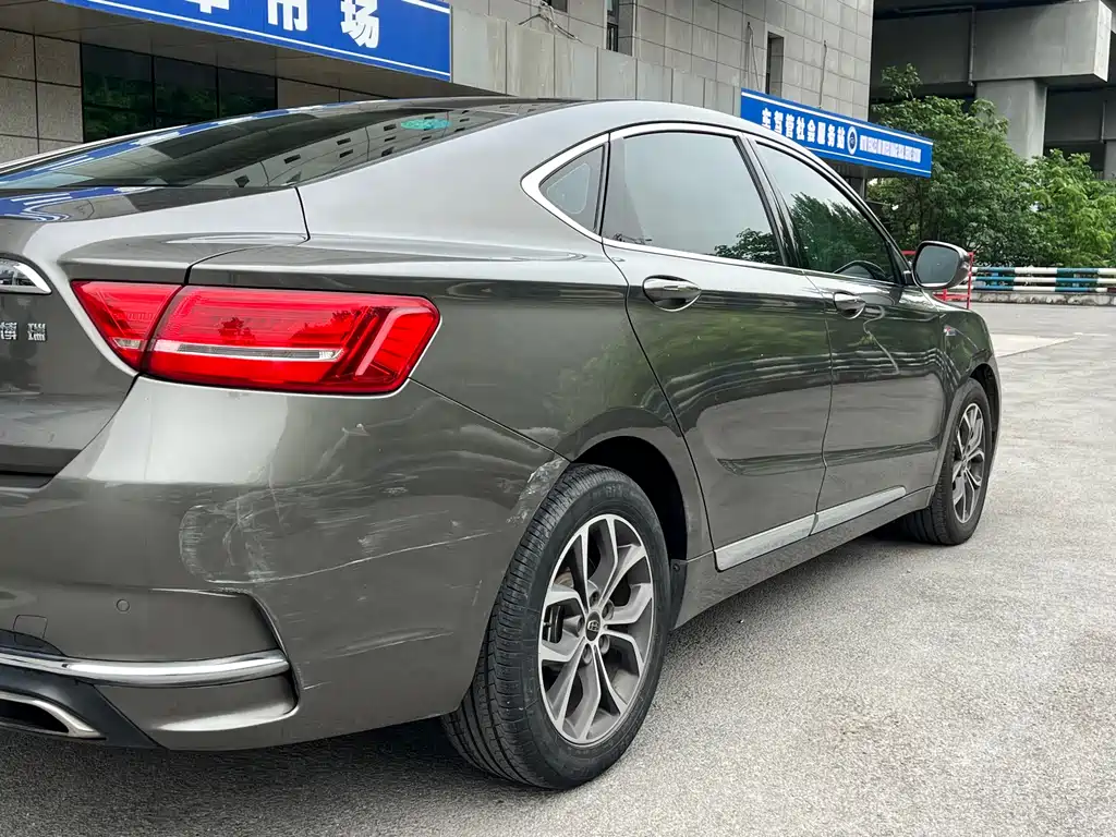 Borui 博瑞 2017款 1.8 T 尊尚型