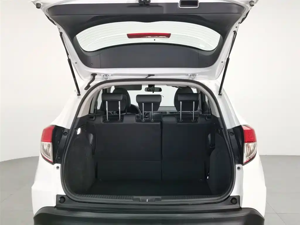 Vezel 1.5 L CVT Pioneer