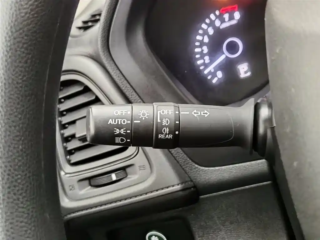 Vezel 1.5 L CVT Pioneer