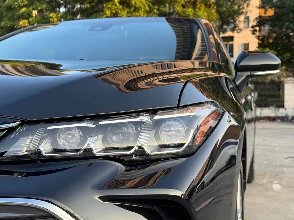 Avalon 2.5 L Luxury