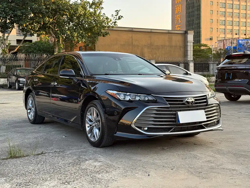 Avalon 2.5 L Luxury