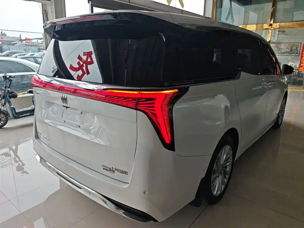 Century 2.0 T 6-seat Heritage