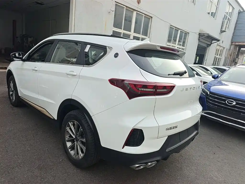 Jetour X70 1.5 T DCT Transcend PRO 5-seat
