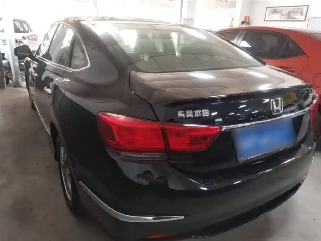 Spirior 2.0 L Distinguished