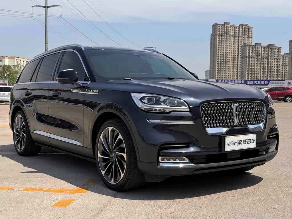 Aviator 3.0 T V6 4 WD Executive