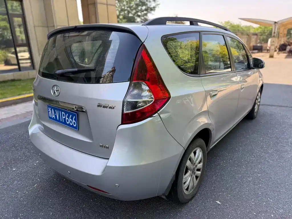 Refine M2 瑞风M2 2011款 1.8 L MT优雅型5座