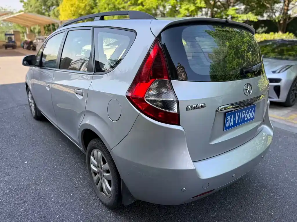 Refine M2 瑞风M2 2011款 1.8 L MT优雅型5座
