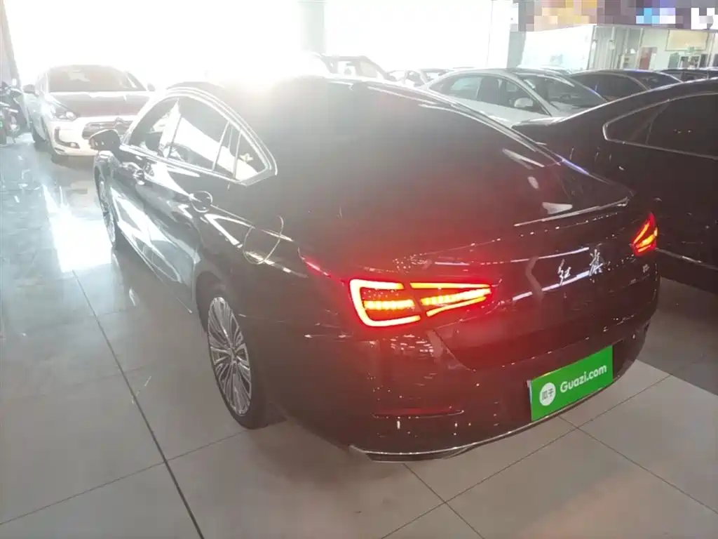 Hongqi H5 Classic Facelift 1.5 T DCT Flagship Charm