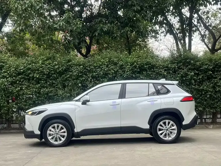 Toyota Corolla Cross 2.0 L Pioneer