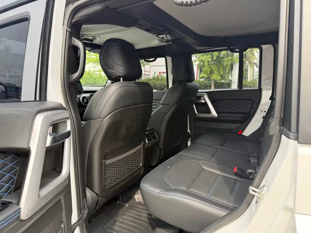 BAIC BJ40 2.0 T City Hunter Glory