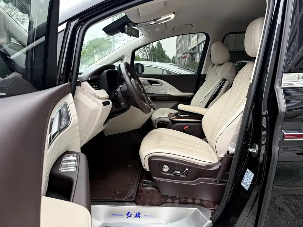 Hongqi HQ9 2.0 T Connected Flagship Leading
