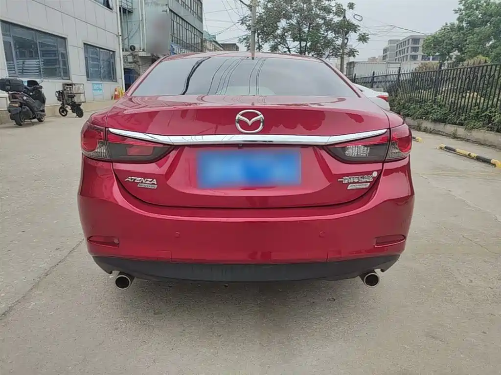 Atenza 2.0 L Blue Sky Luxury