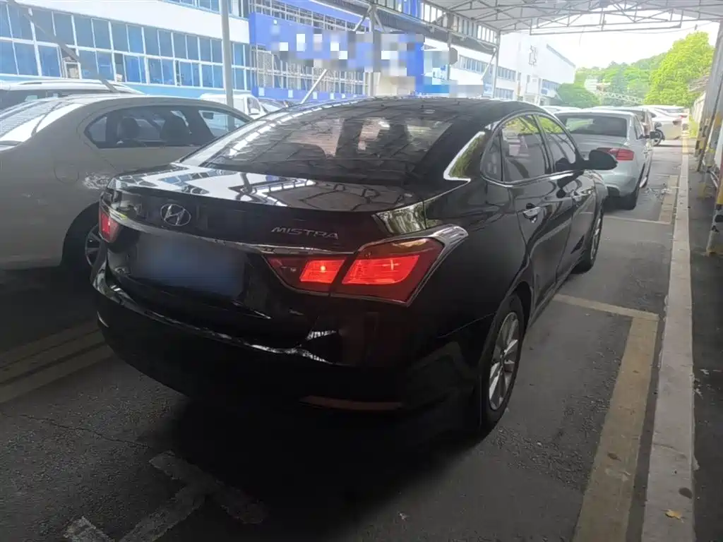 Mistra 1.8 L Auto Intelligent GLS