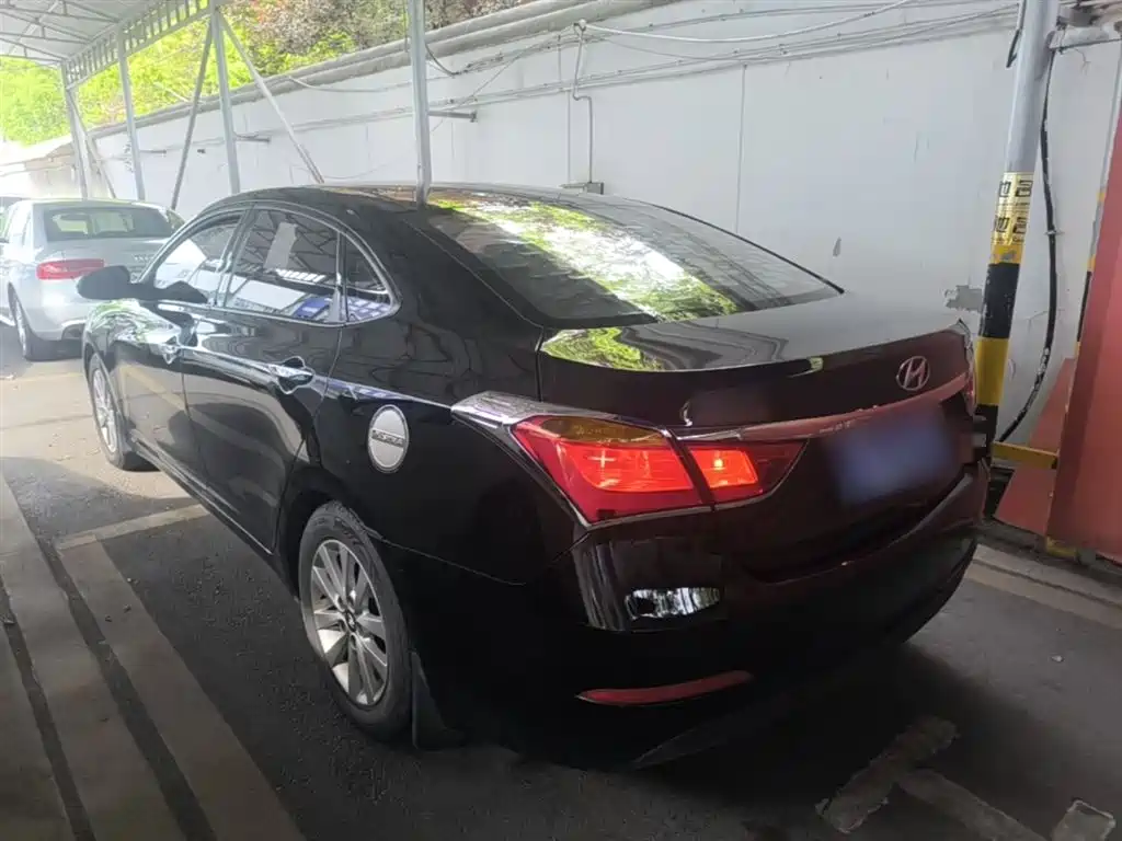 Mistra 1.8 L Auto Intelligent GLS