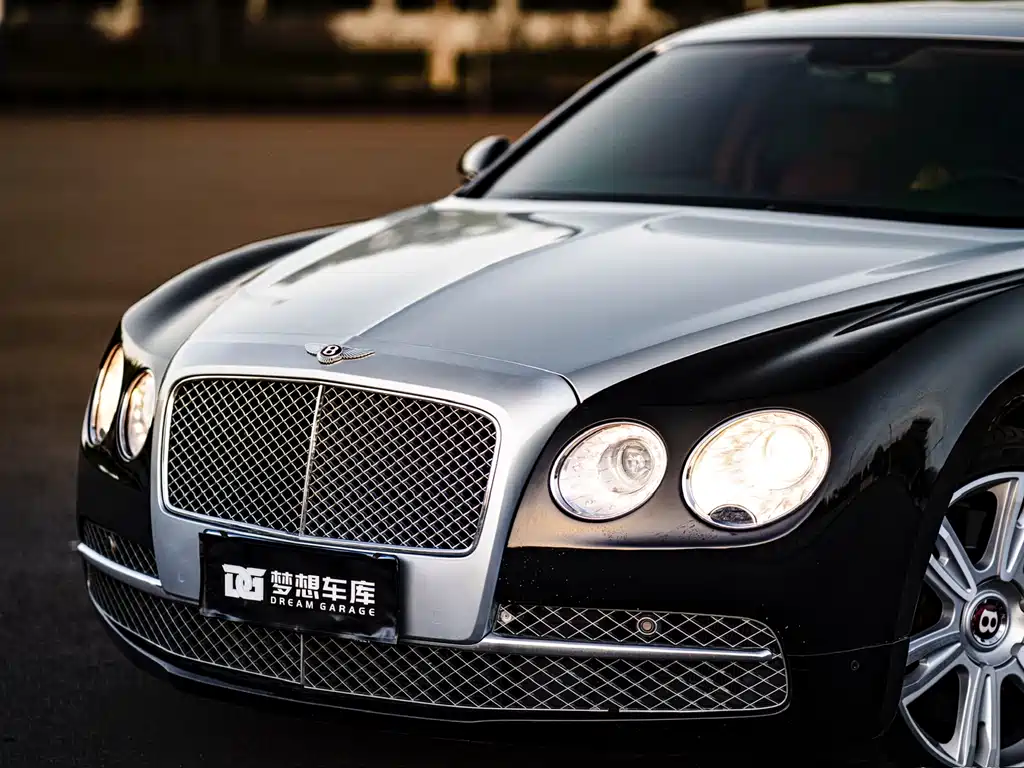 Flying Spur 4.0 T V8 Distinguished