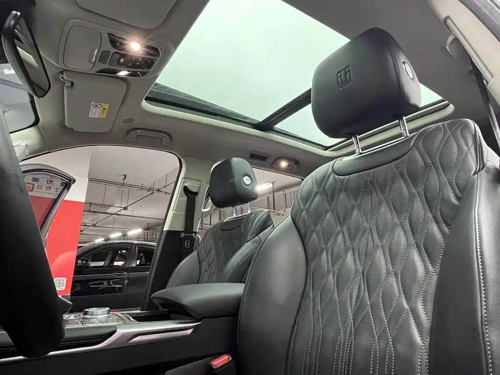 Tank 500 3.0 T Sport Realm 7-seat