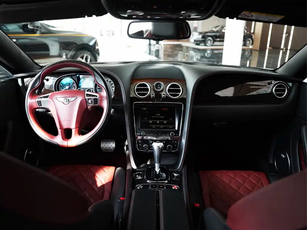 Continental GT 4.0 T GT V8 S Standard