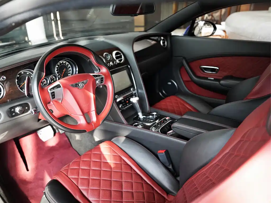 Continental GT 4.0 T GT V8 S Standard