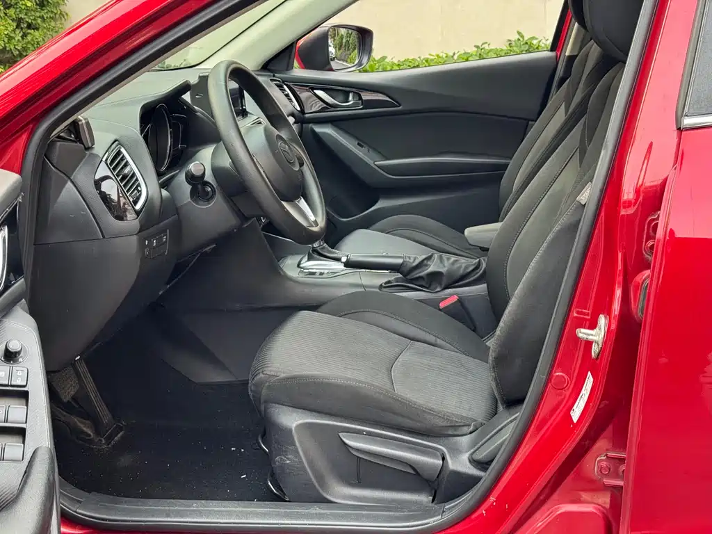 Mazda 3 Axela Sedan 1.5 L Auto Comfort