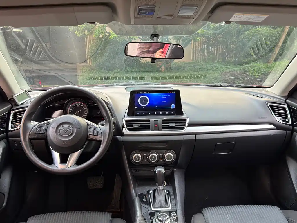 Mazda 3 Axela Sedan 1.5 L Auto Comfort