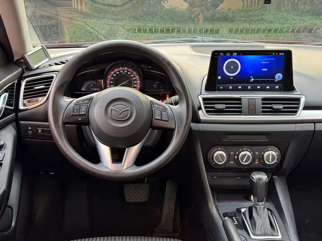 Mazda 3 Axela Sedan 1.5 L Auto Comfort