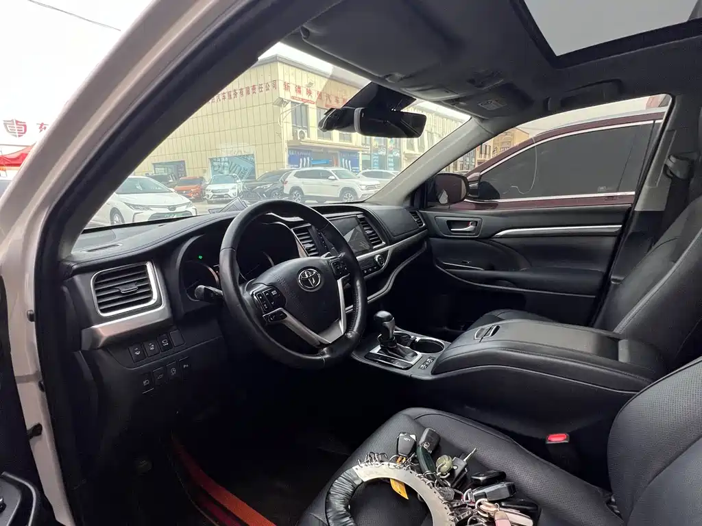 Highlander 2.0 T 4 WD Supreme 7-seat CN-V