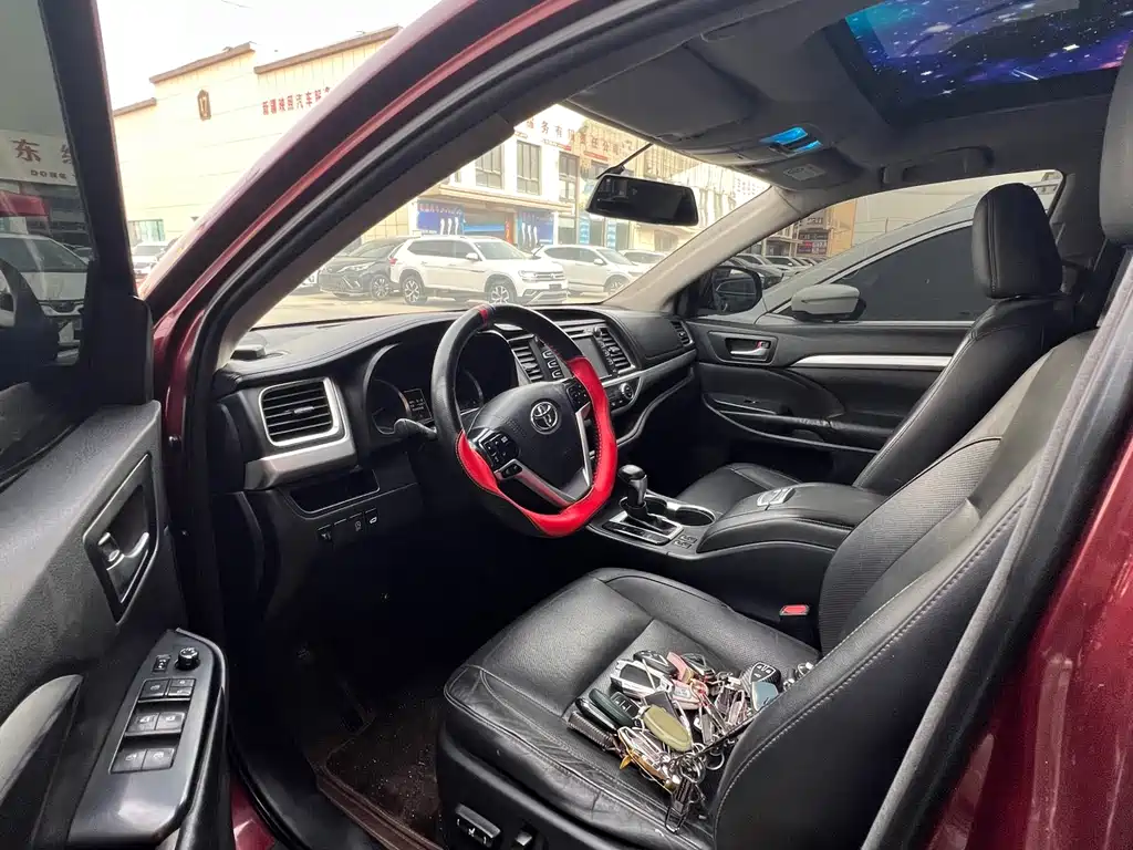 Highlander 2.0 T 4 WD Luxury Navigation 7-seat