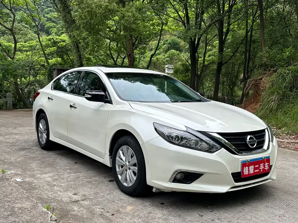 Teana Facelift 2.0 L XL Comfort