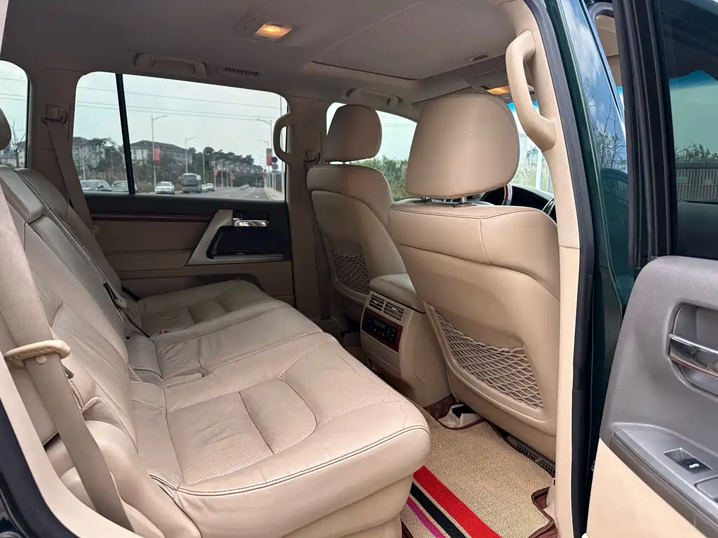 Land Cruiser 4.0 L Auto VX