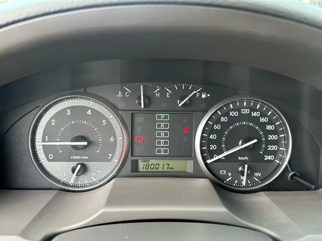 Land Cruiser 4.0 L Auto VX