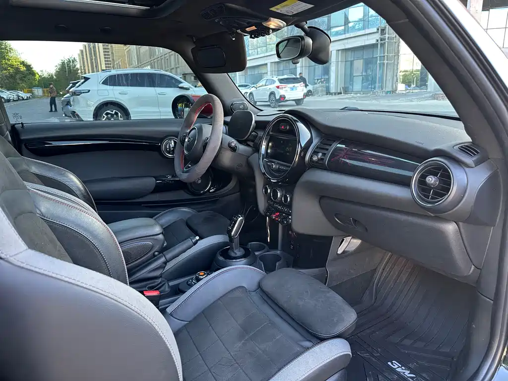 MINI JCW 2.0 T JOHN COOPER WORKS ALL-IN