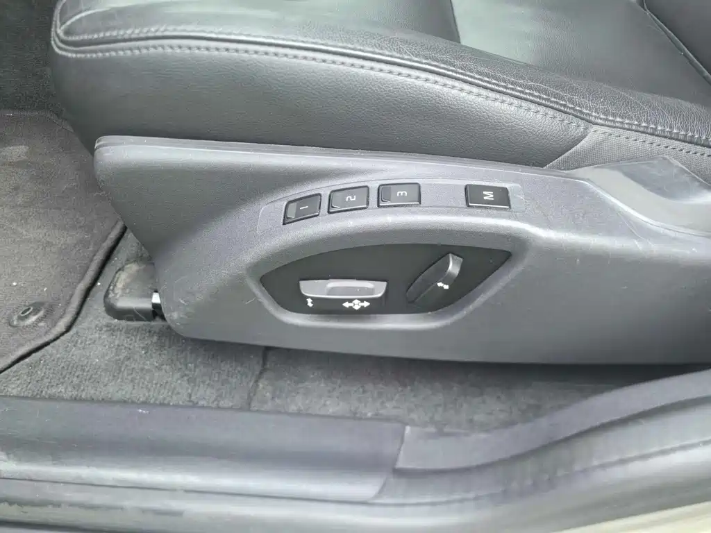 Volvo XC60 (Import) 沃尔沃XC60(进口) 2014款 改款 T5 智逸版
