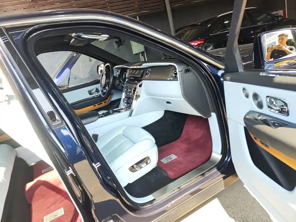 Cullinan 5-seat