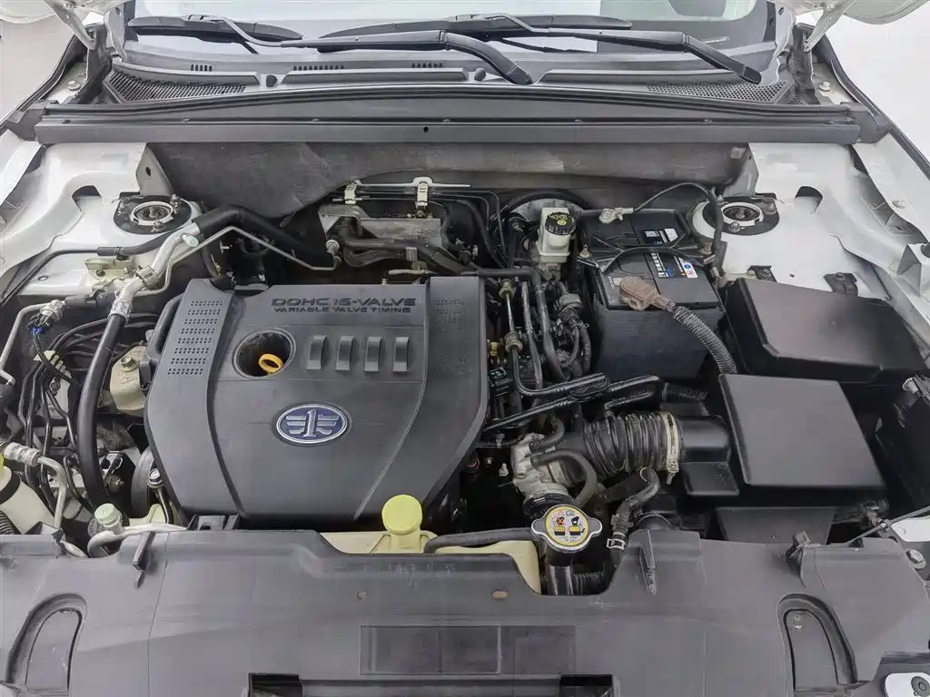 Besturn X80 2.0 L Auto Comfort