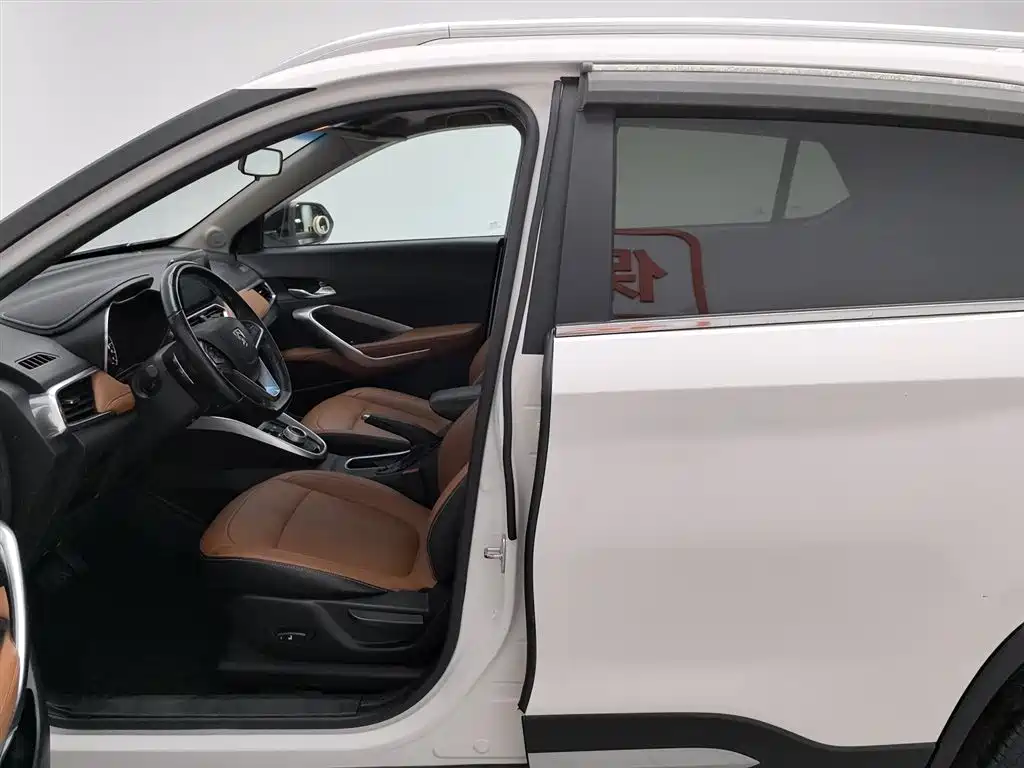 Baojun 510 1.5 L Auto Luxury