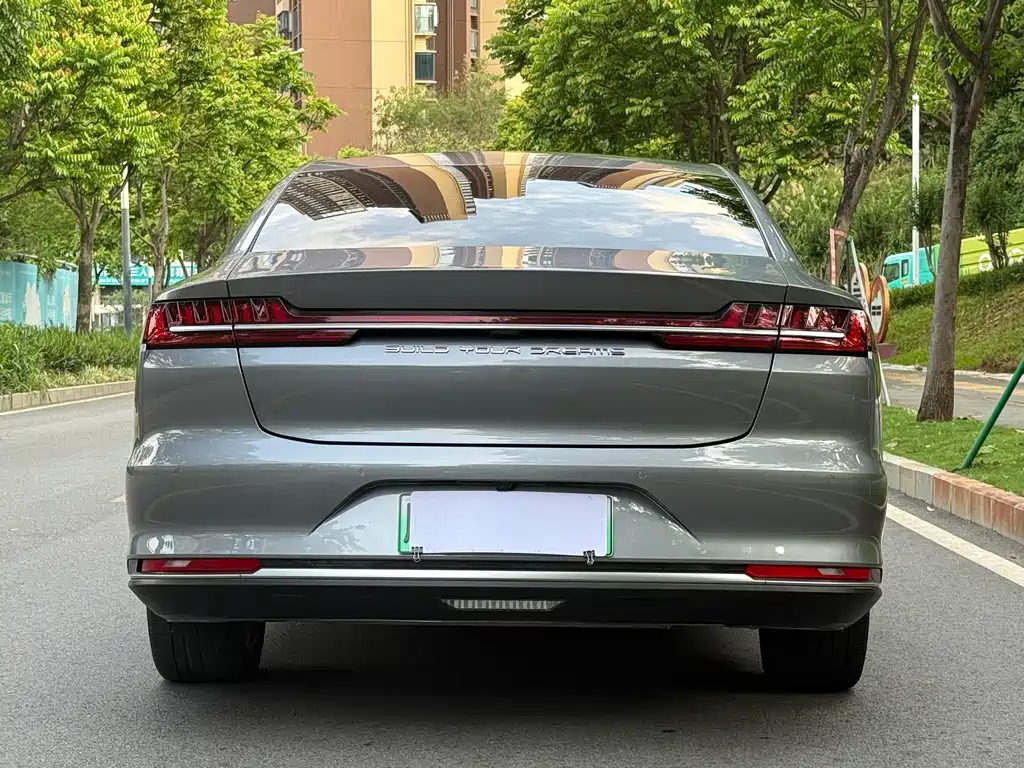 Han DM 4 WD Performance Luxury