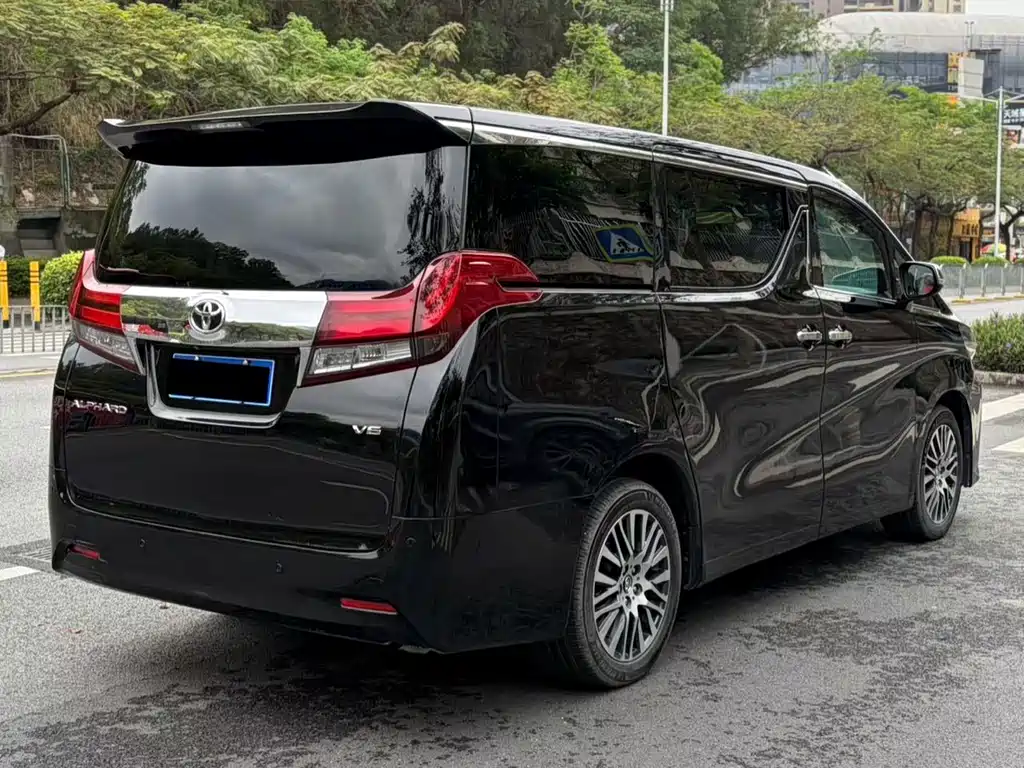 Alphard 3.5 L Luxury